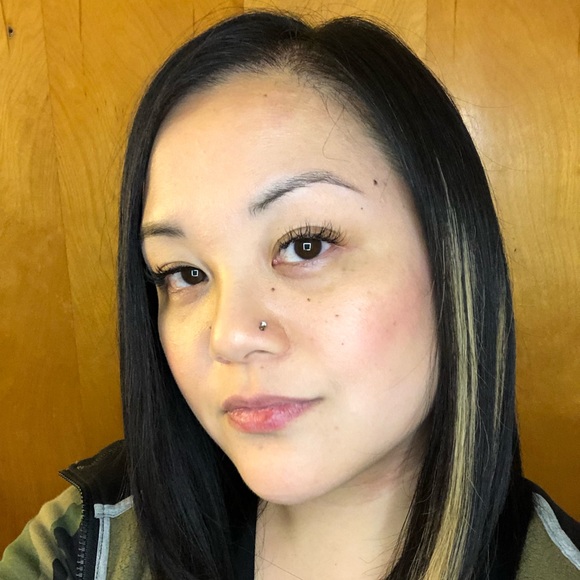 Meet your Posher, Cheryl ♋️☮️💟✝️ - Picture 1 of 5